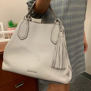 Gray Michael Kors handbag only used once